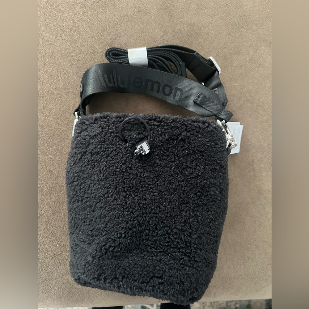 lululemon athletica Black Crossbody Bucket Bag